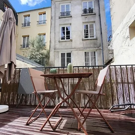 Tiny House With Terrace Near Pantheon Апартаменты