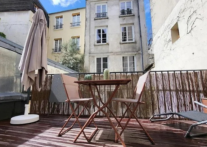 Tiny House With Terrace Near Pantheon Апартаменты