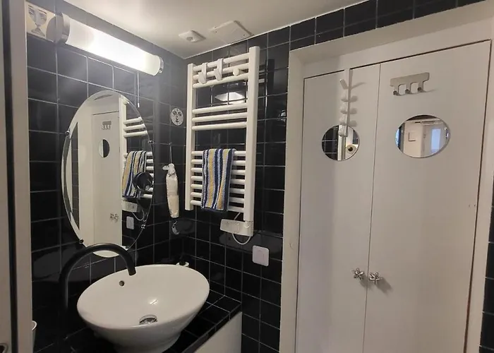 Апартаменты Tiny House With Terrace Near Pantheon *