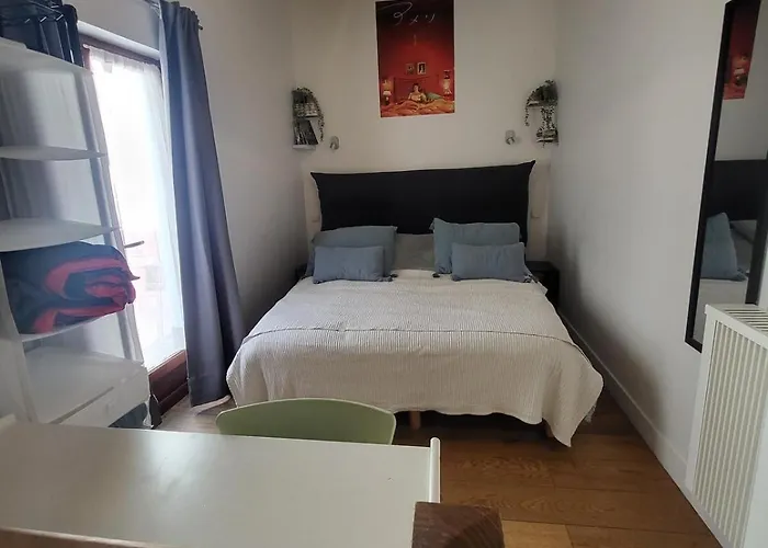 Tiny House With Terrace Near Pantheon * Париж