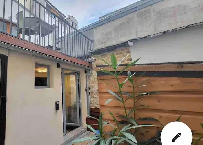 Tiny House With Terrace Near Pantheon Apartment *
