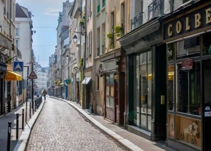 Apartment Tiny House With Terrace Near Pantheon Paris